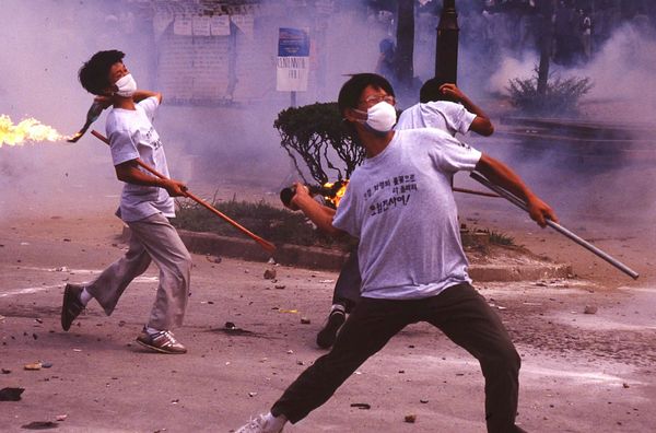 80年代末に激写 韓国が 反日 親北 に走る原点 秘蔵写真で振り返る 今の韓国のリーダーたちが学生だった頃 1 7 Jbpress ジェイビープレス