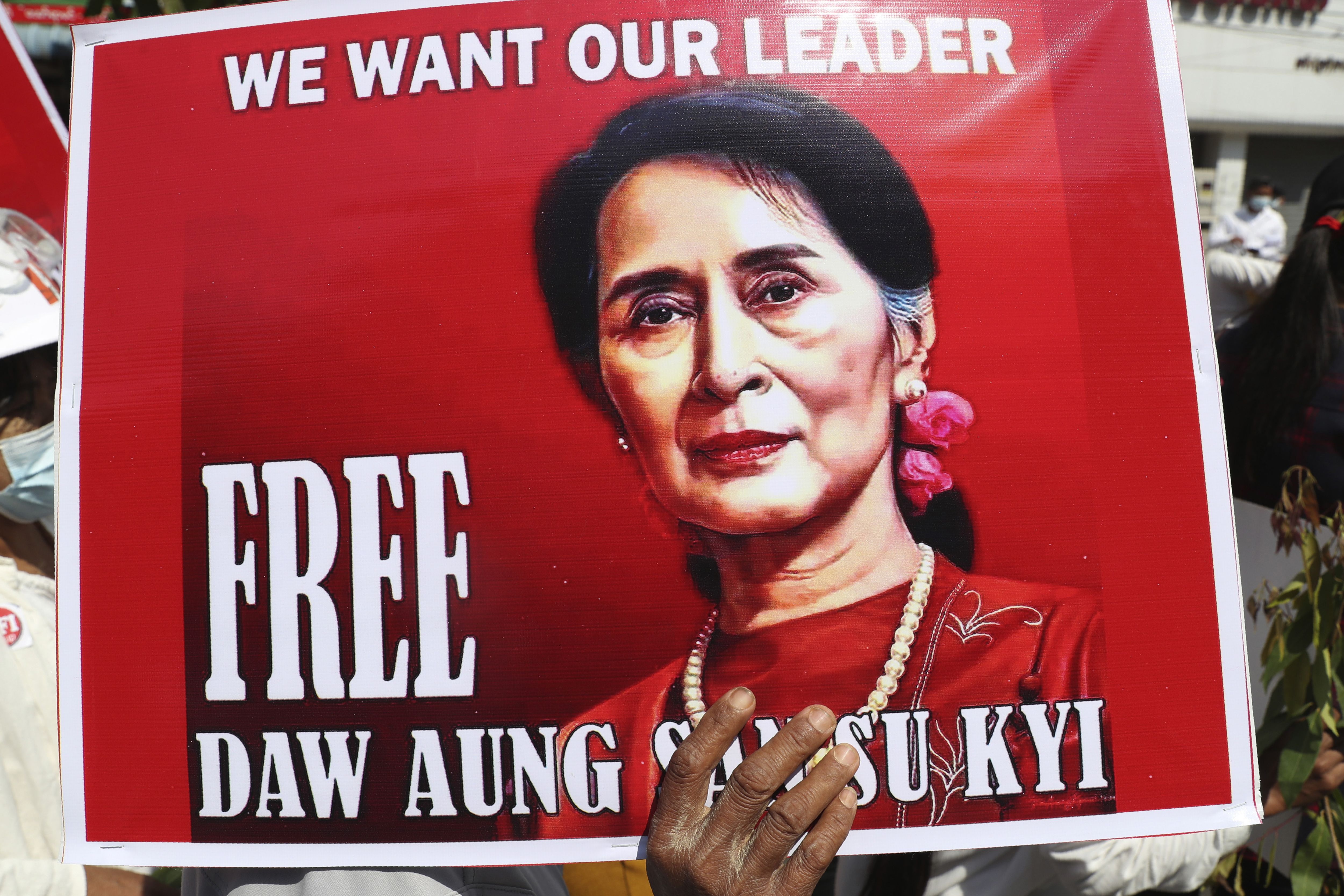 スー・チーは「ミャンマー民主化の旗手」たりえるか大国の思惑に翻弄されないために卓抜した政治力が必要なのだが - アジア