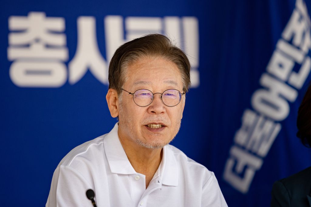 韓国野党が「処理水放出は核テロ」を叫ぶも漁港の直売所に買い物客殺到