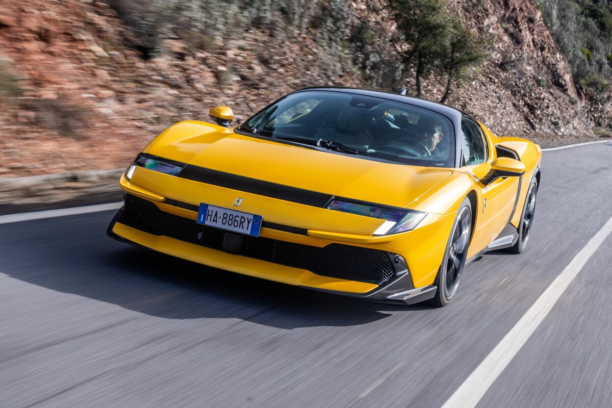 1050馬力のPHEVは操れるのか？ フェラーリ 849テスタロッサに試乗