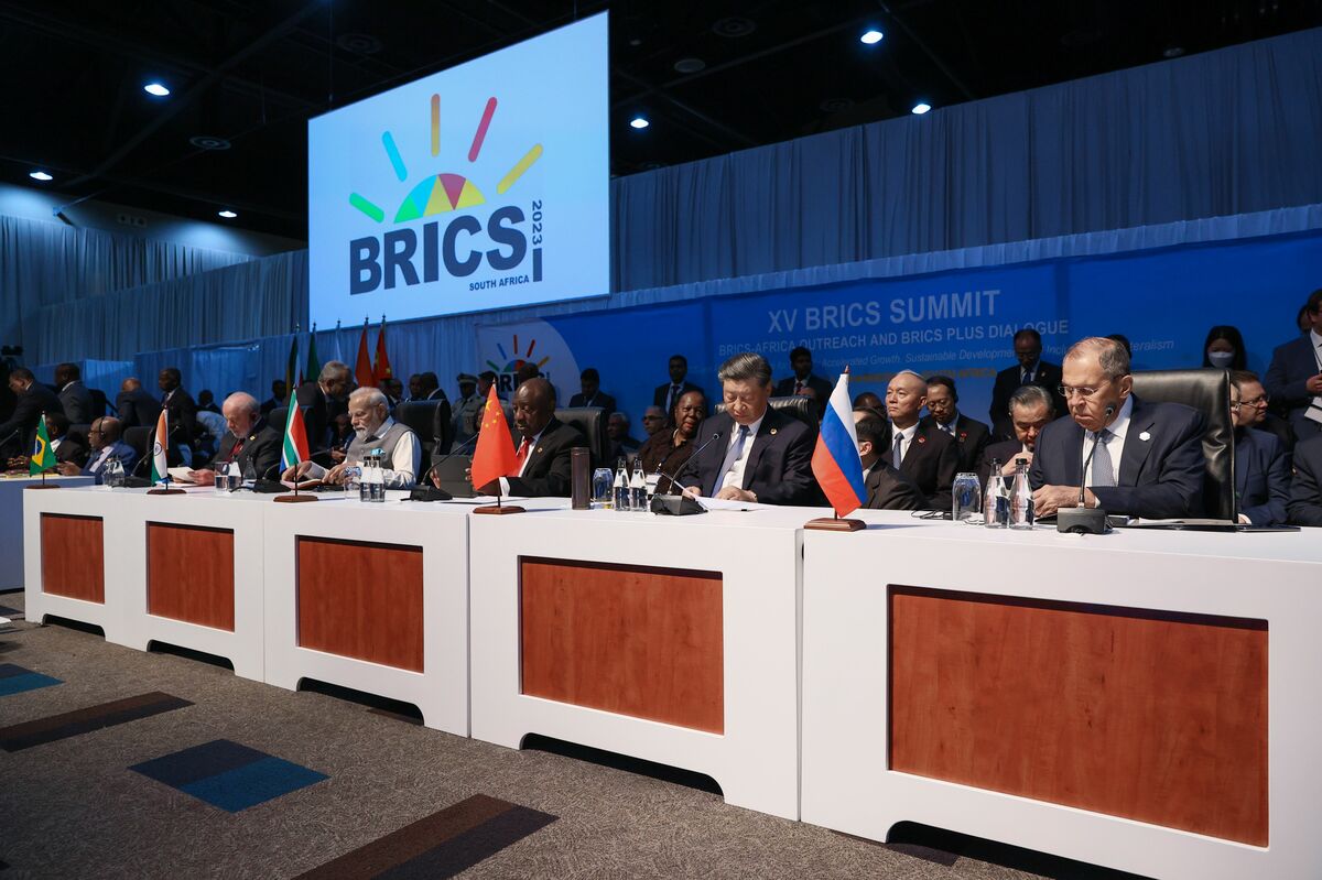 中国・インドがグローバルサウスの盟主の座を巡り激突へ、BRICS