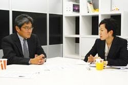 川嶋諭JBpress編集長、小野由美子WSJ日本版編集長／前田せいめい撮影