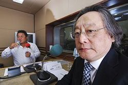 「マット安川のずばり勝負」ゲスト:小林節/前田せいめい撮影