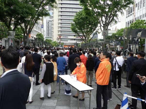 大村氏の総決起集会は厳戒体制が敷かれた（筆者撮影）