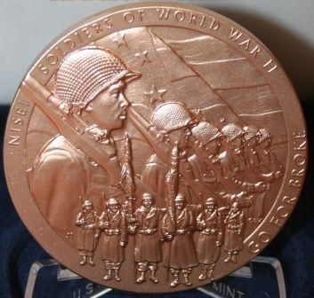 日系人部隊へ議会名誉黄金勲章 第2次世界大戦に従軍した2世に最高位