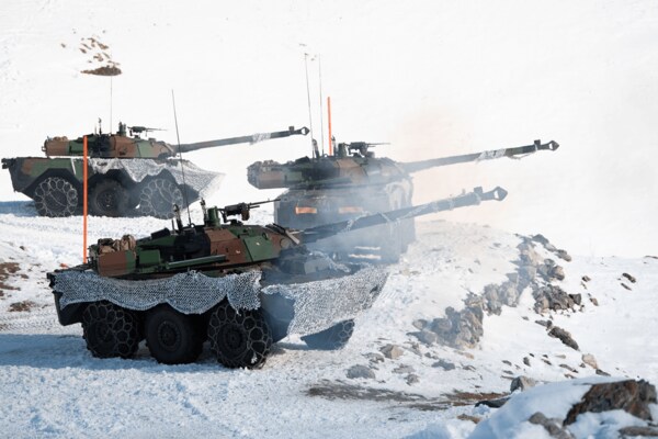 AMX-10RC偵察装甲車(フランス)