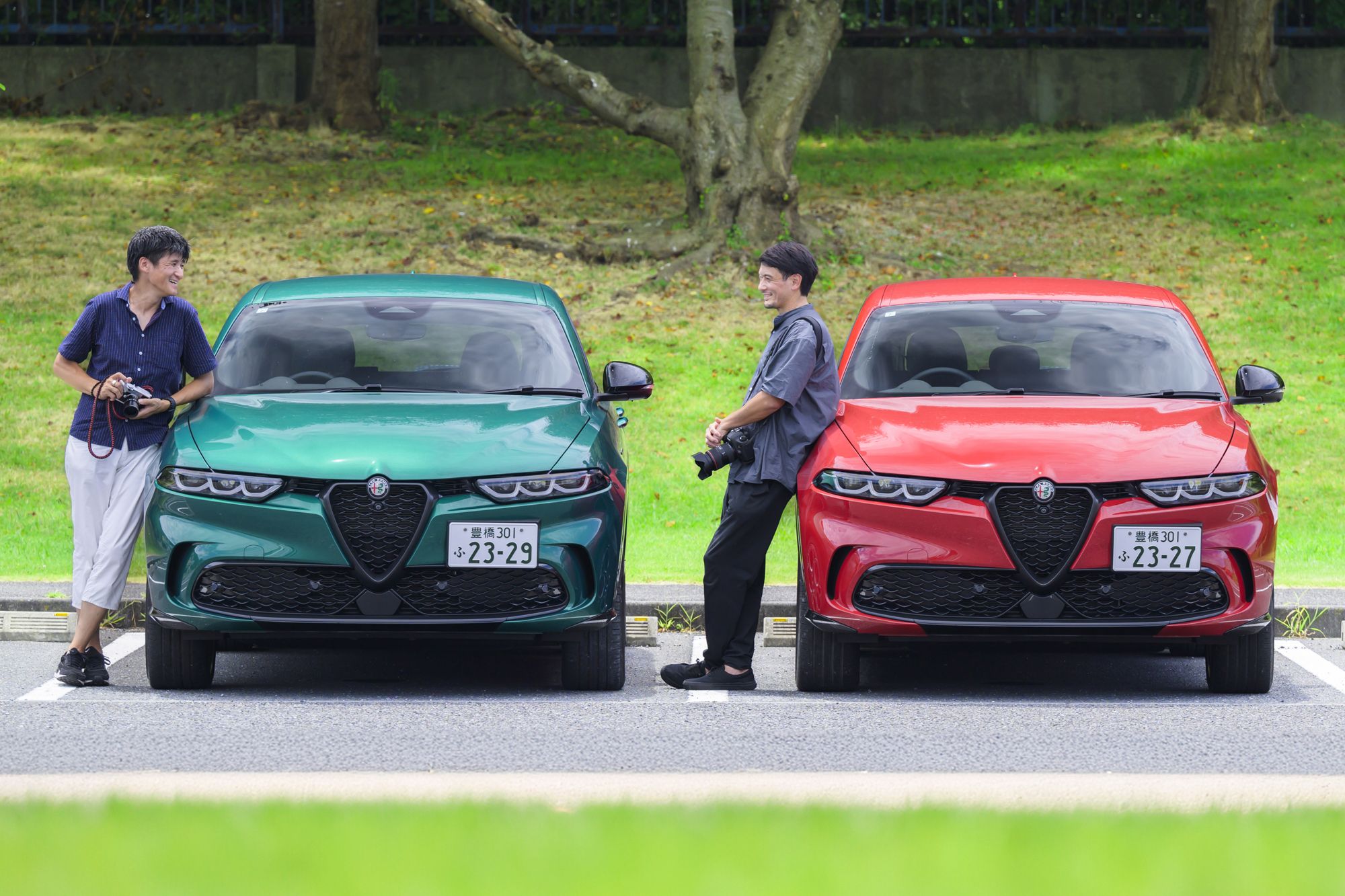 二人の写真家が挑む 「アルファ ロメオ トナーレ」 オンとオフが交錯