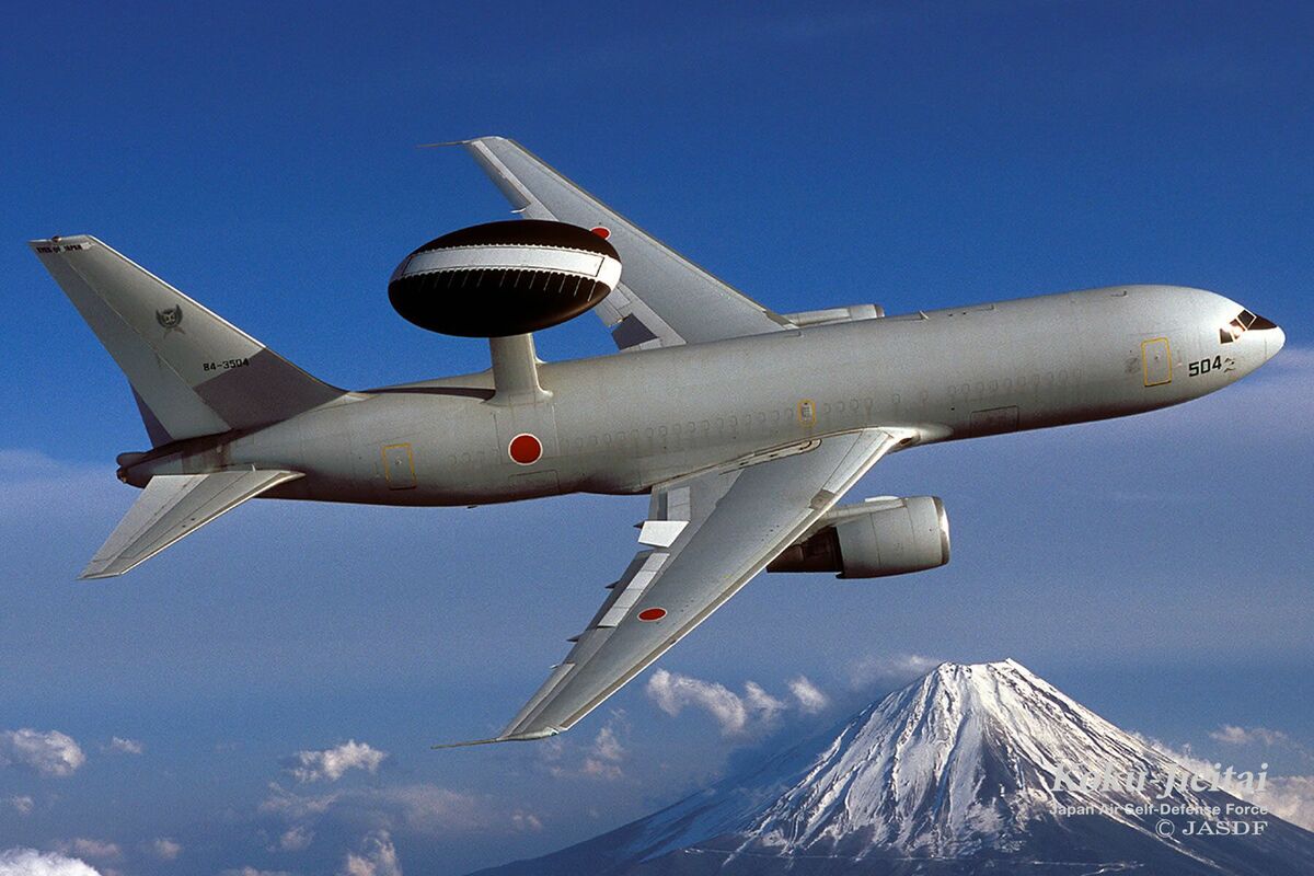 尖閣諸島周辺で相次ぐ中国機の領空侵犯、その狙いと日本が取る