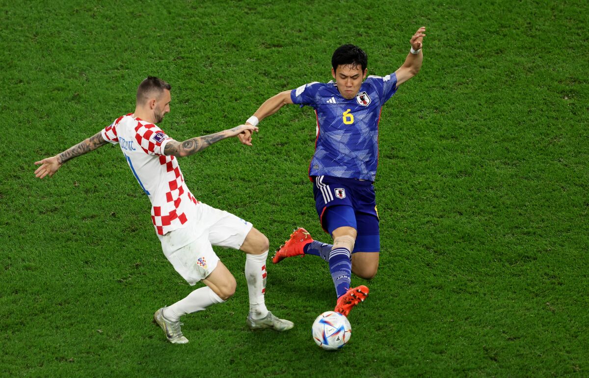 【正規品】サッカー日本代表 レプリカ 遠藤航 Lサイズ カタールワールドカップ 正規品】サッカー日本代表 レプリカ 遠藤航 Lサイズ カタールワールド