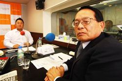 「マット安川のずばり勝負」ゲスト：平沢勝栄／前田せいめい撮影