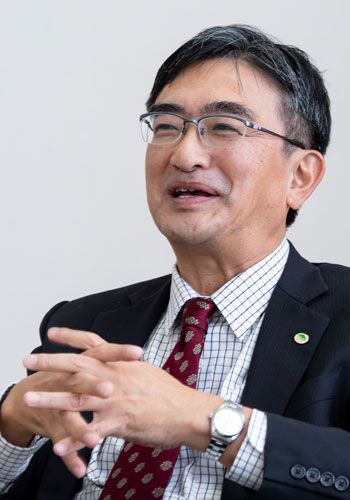髙本真樹氏