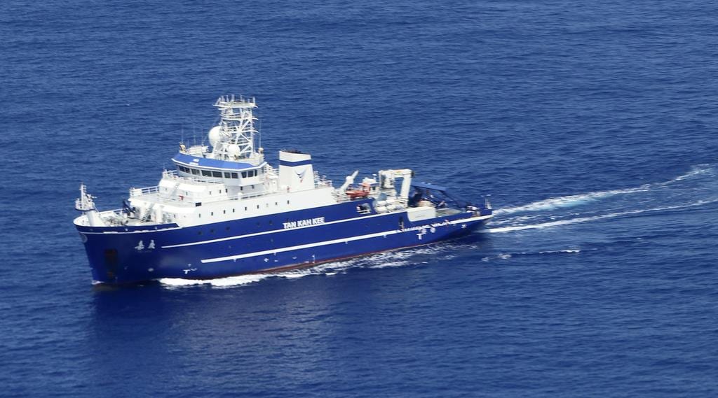 沖ノ鳥島 周辺に出没する中国船 本当の狙いとは 中国潜水艦にとっての要衝を巡る攻防 1 4 Jbpress ジェイビープレス 沖ノ鳥島 周辺に出没する中国船 本当の狙いとは 中国潜水艦にとっての要衝を巡る攻防 1 4 Jbpress ジェイビープレス