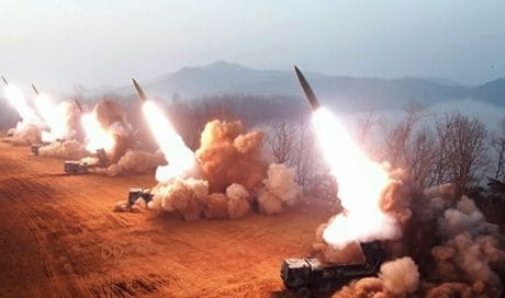 北朝鮮のミサイル発射に異変、いったい何が起きたのか 先端技術追求