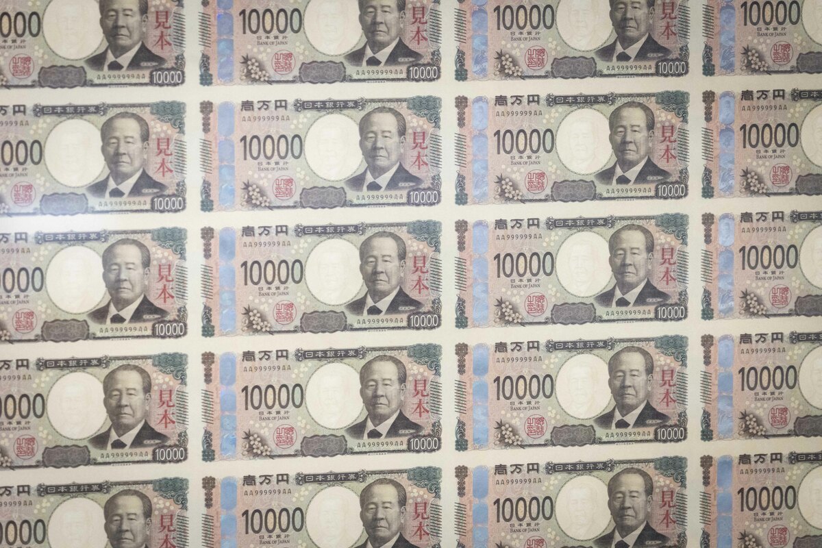 ついに千円札の発行量も減少に、キャッシュレス決済の普及やタンス預金の縮小で紙幣は本当になくなるのか？ 半年以上にわたり減少している紙幣発行量、最後の新 紙幣発行という声も挙がるが(1/4) | JBpress (ジェイビープレス)