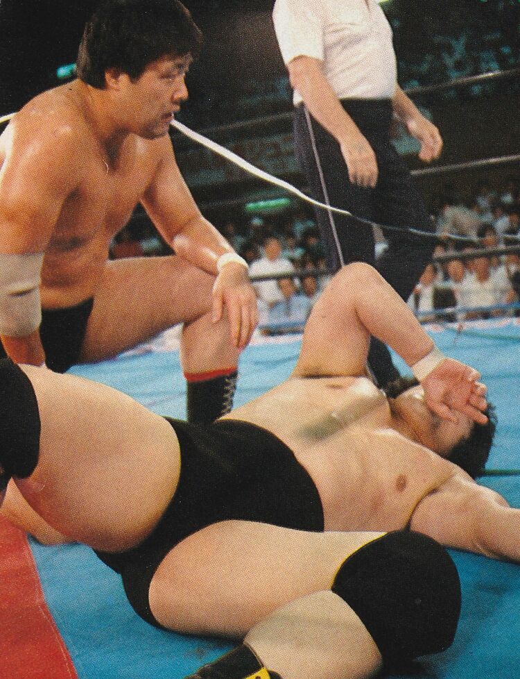 専用です　ヴィンテージ　日本製　ジャイアント馬場　ジャンボ鶴田 写真ギャラリー1枚め｜ジャンボ鶴田を怒らせた「天龍革命」を師匠