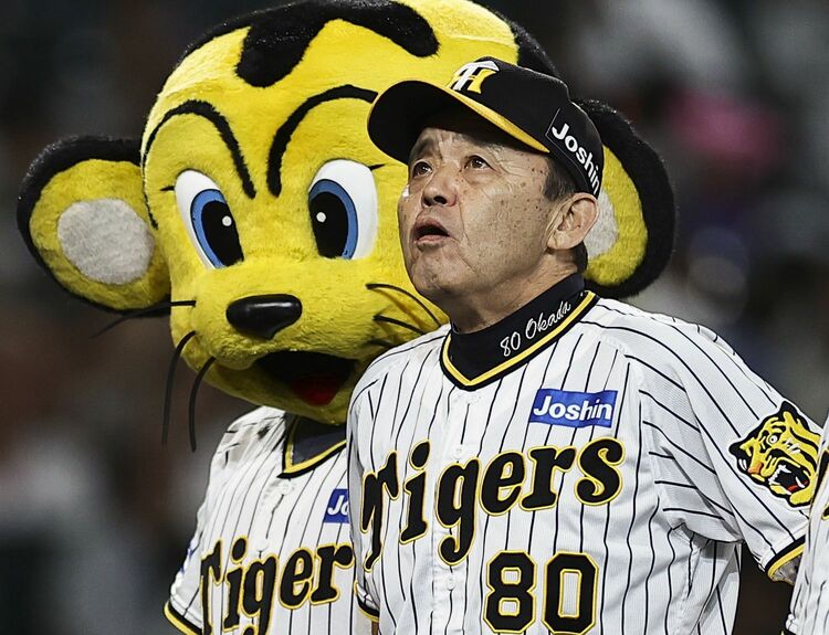 写真ギャラリー2枚め｜阪神・岡田監督の退任報道、在阪メディアが