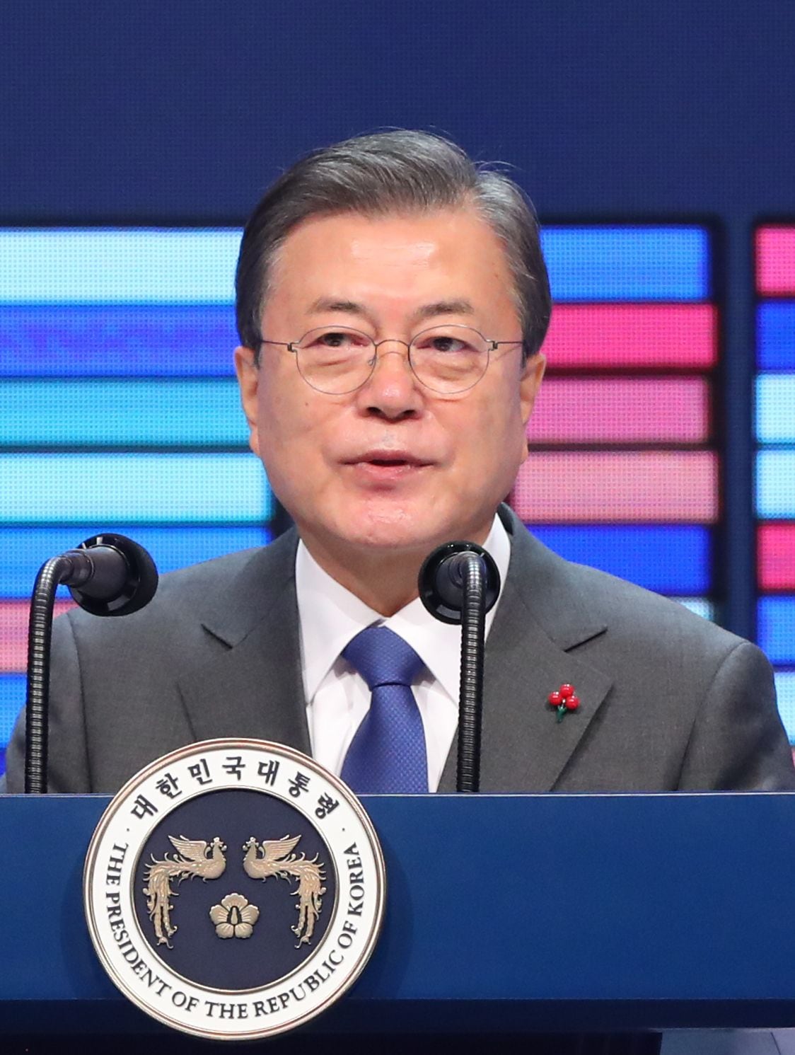「韓国は詐欺共和国」主要紙に罵倒される文在寅政権　「願望」を「現実」のように語る指導者が招いた再びのコロナ危機