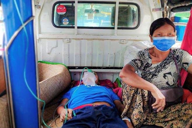 「酸素が足りない」医療崩壊ミャンマー、邦人に大使館が帰国推奨　入院は困難、酸素ボンベも行きわたらず、自宅で亡くなる患者続出