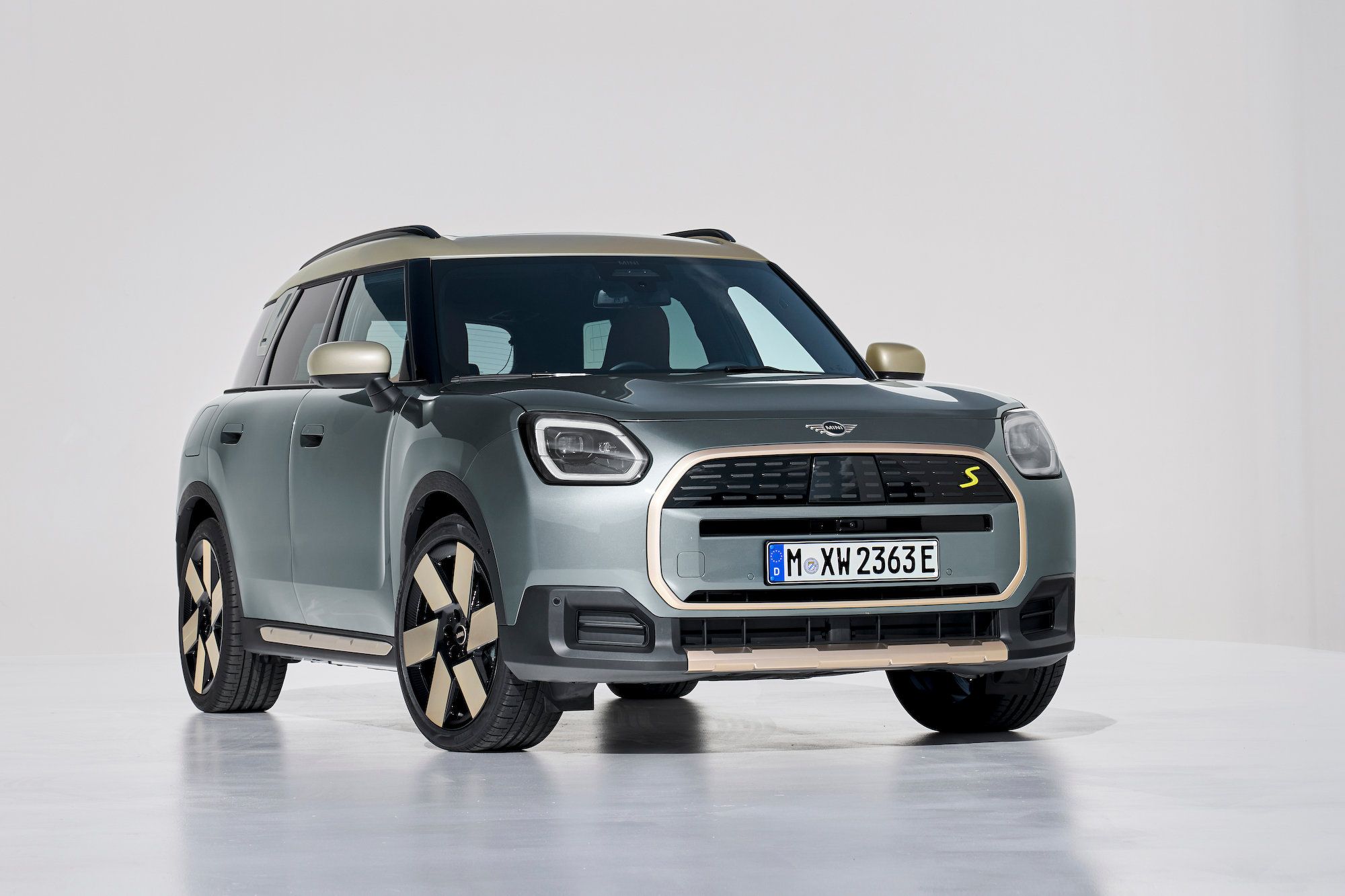 MINI次世代モデルの第1弾として新型『MINI カントリーマン』が