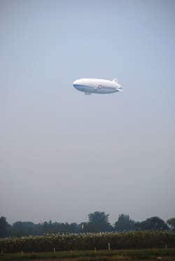 飛行船ツェッペリンNT／前田せいめい撮影