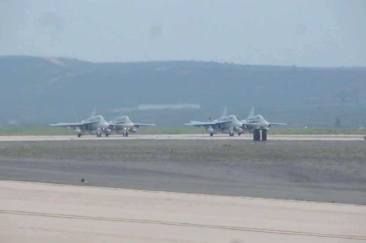 中国に忖度 ヘタレ トップガン に米国で怒りの声 革ジャンのワッペンを歪曲 米海軍も資本の論理に屈するのか 1 4 Jbpress ジェイビープレス