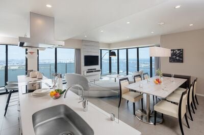 サントリー山崎蒸溜所で生まれる高級梅酒『EXTRA BLEND』数量限定新