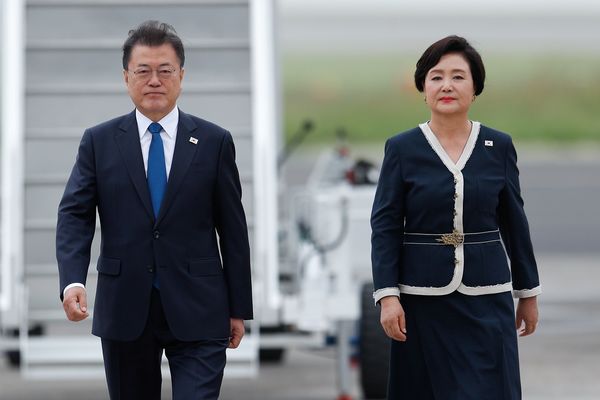 東京五輪 文在寅訪日 に暗雲 日韓関係改善最後の機会は霧散か 文在寅が急に熱望しだした日韓首脳会談 目的は北朝鮮問題の打開 1 6 Jbpress ジェイビープレス