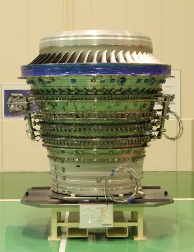 ついに日の目見た世界最高水準の国産ジェットエンジン 世界の空