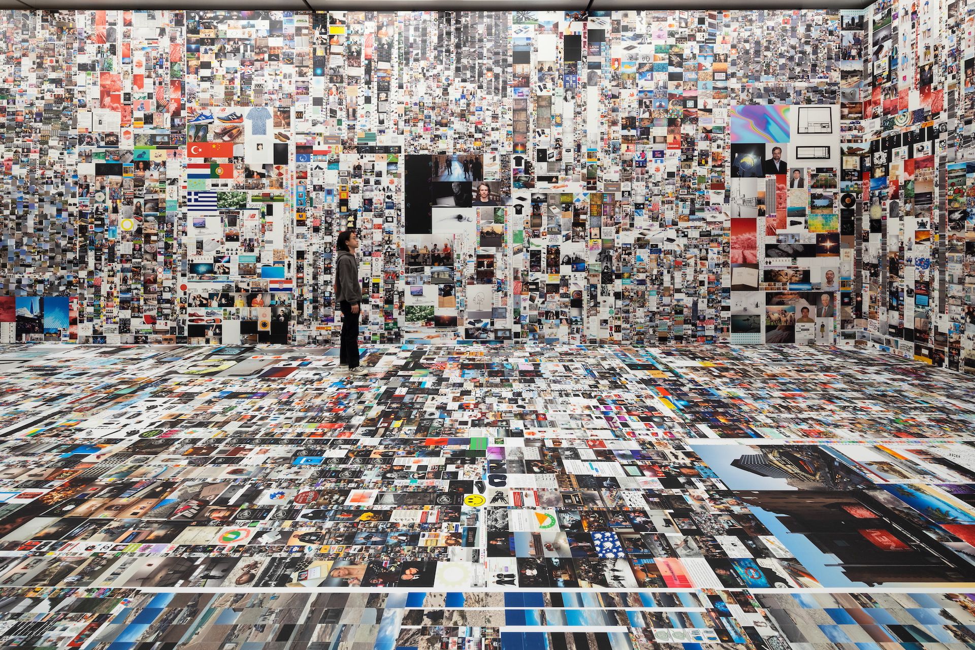 リモートでつながる利便性の裏に潜む現実社会の揺らぎ…時代を映す必見