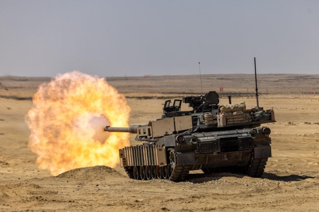 写真ギャラリー1枚め｜北朝鮮の最新鋭戦車「天馬-20」を地獄絵図が