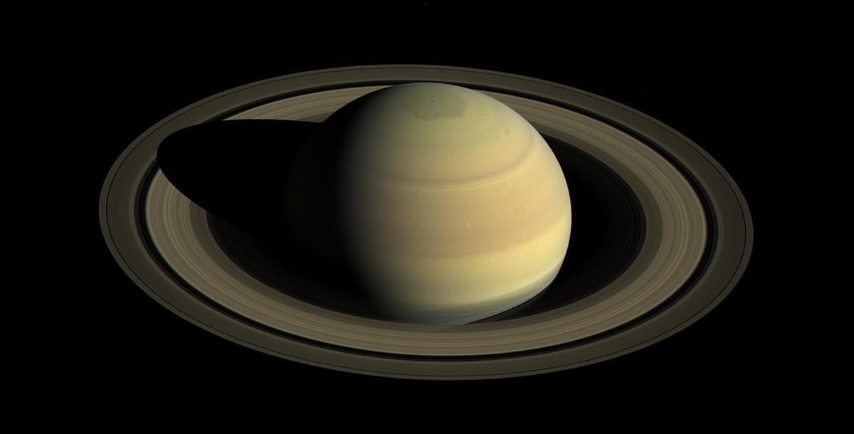 今から興奮、人類の探査機が初めて土星に着くよ！ 土星探査機