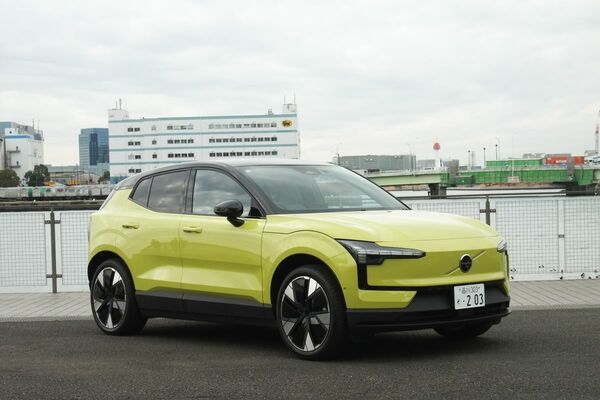 ボルボ「EX30」