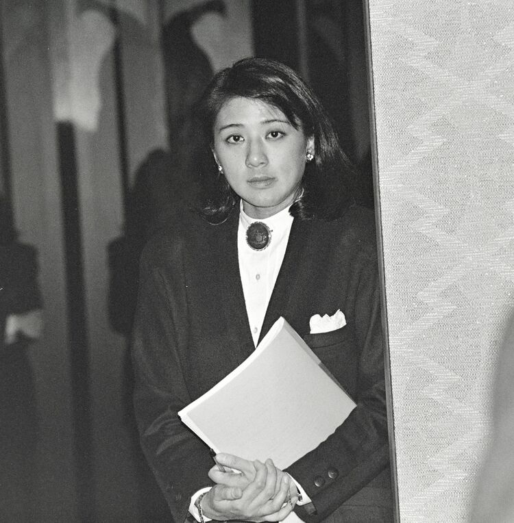 写真ギャラリー1枚め｜ご成婚30年、写真で振り返るあの日の雅子さま