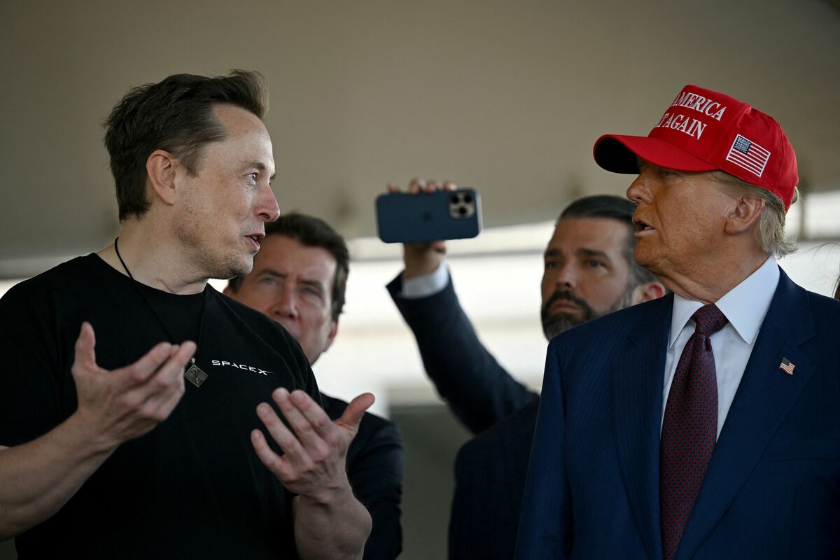 トランプとマスクが掲げる「言論の自由」にも一理ある、SNSが抱えるジレンマに民主主義社会はどう向き合うか 作家・橘玲氏が読み解く米大統領選（2） | JBpress (ジェイビープレス)