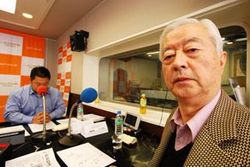 「マット安川のずばり勝負」ゲスト：田久保忠衛／前田せいめい撮影