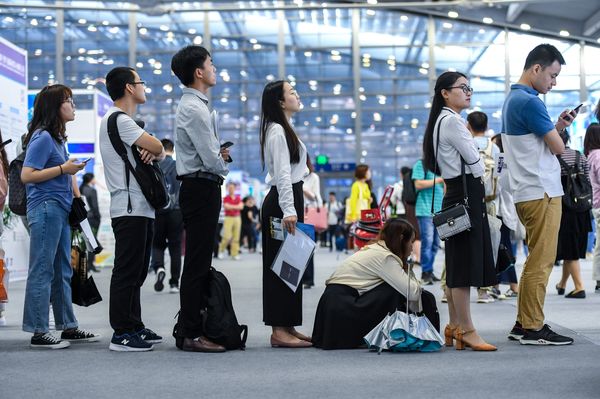 中国政府を悩ます就職難の大卒者 今夏0万人が一斉に卒業 景気減速の最中に吸収できるのか 1 5 Jbpress Japan Business Press