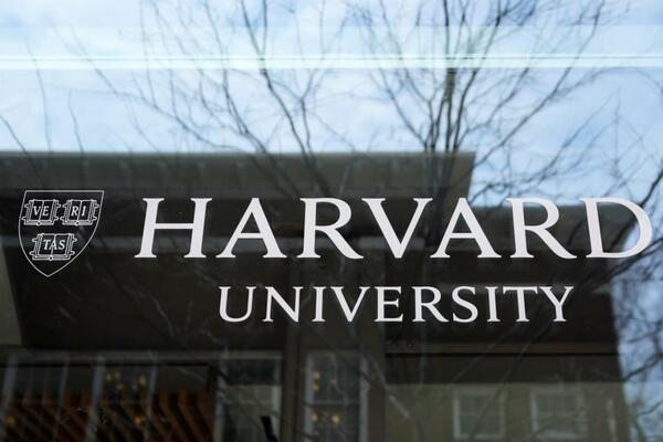 トランプとバンスと米国一流大学への攻撃、「反ユダヤ主義」の