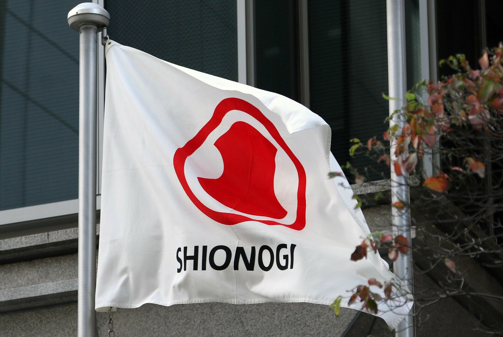 製薬だけで持続的成長は望めない」 危機感からハレーション覚悟で敢行