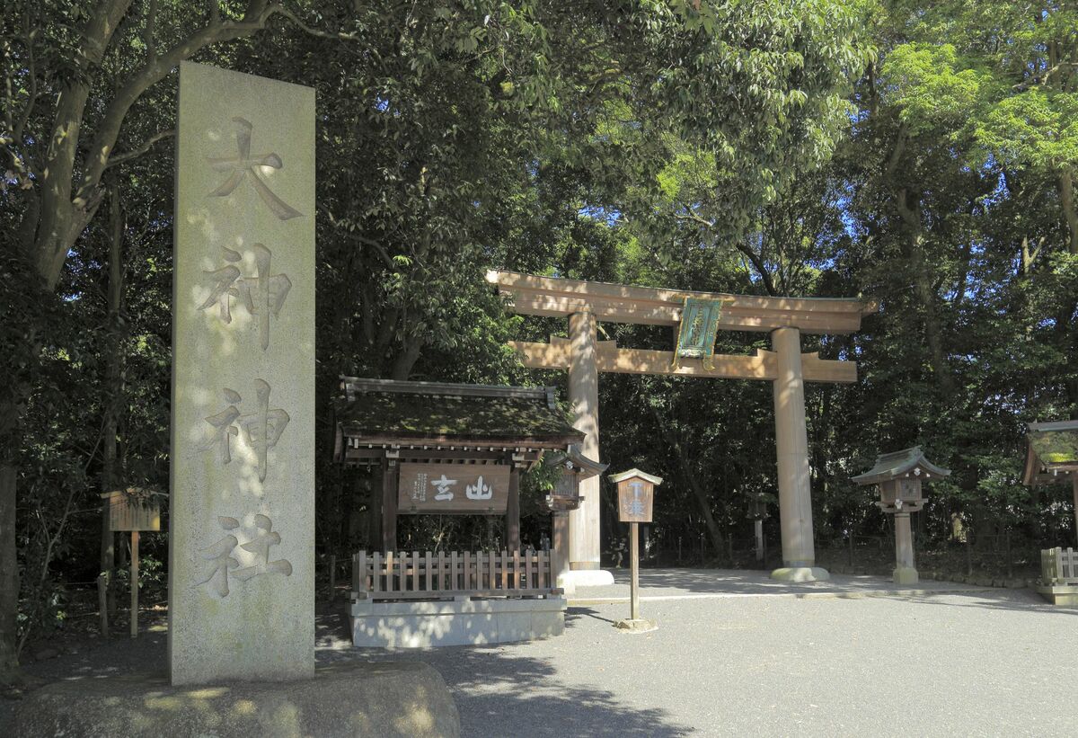 白蛇日本三大聖地や日本最古の神社…「巳年」の初詣に訪れたい