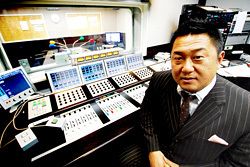 「マット安川のずばり勝負」マット安川／前田せいめい撮影