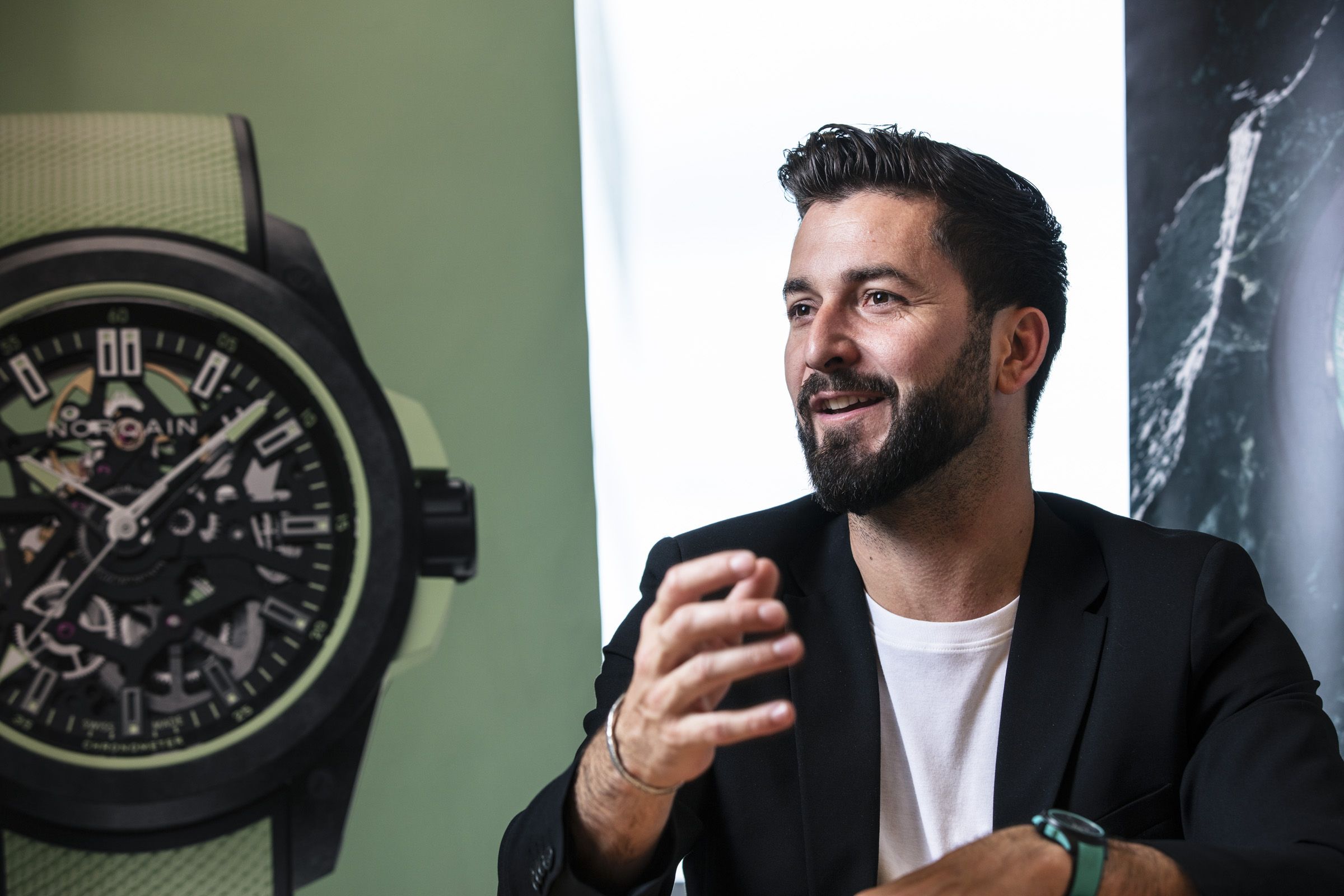 時計界のカリスマも惚れたポップでユニークな機械式ウォッチブランド