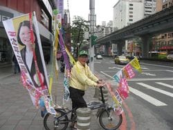2012年台湾総統選挙、街にいた熱烈な祭英文支援者（撮影：宮崎正弘）