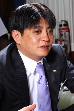 安里繁信氏／前田せいめい撮影
