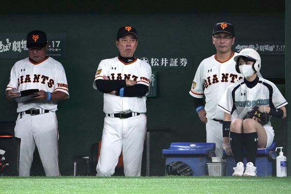 恥辱の日本s惨敗 巨人が履き違えた プライド 圧倒的な力の差を前に 食らいつく気迫も見せられぬ不甲斐なさ 1 3 Jbpress ジェイビープレス