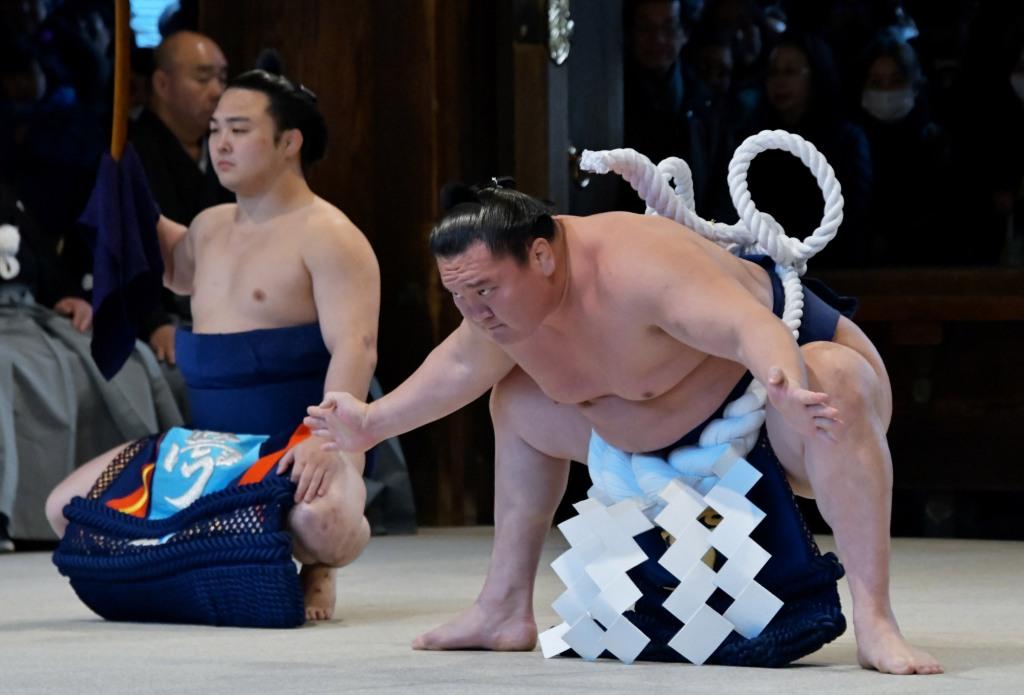 白鵬は優勝だけが目標で相撲をとっているのか日本人は相撲に対する努力や礼節に憧れる - 安全保障を考える