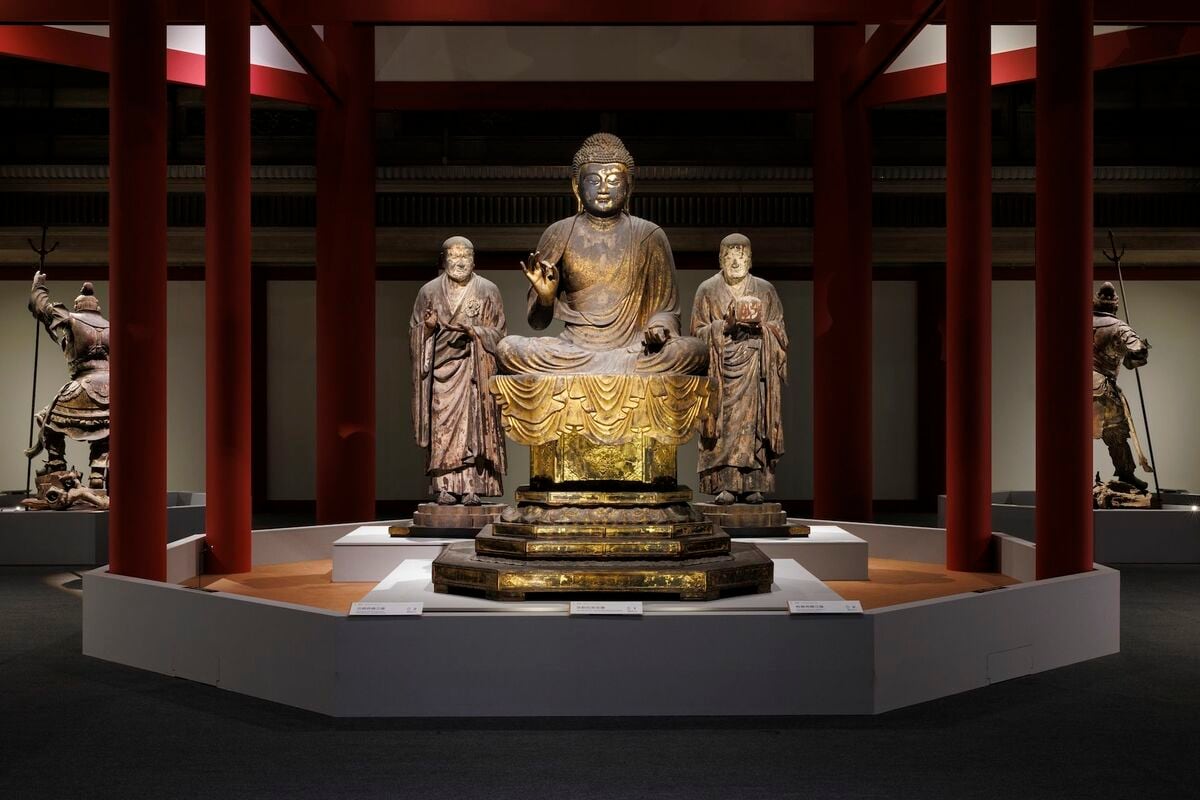 鎌倉時代を代表する仏師・運慶の最高傑作と名高い「無著菩薩立像」ほか