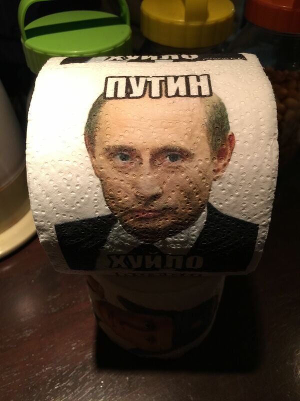 ウクライナ戦争　ロシアプーチン大統領　トイレットペーパー6個セット