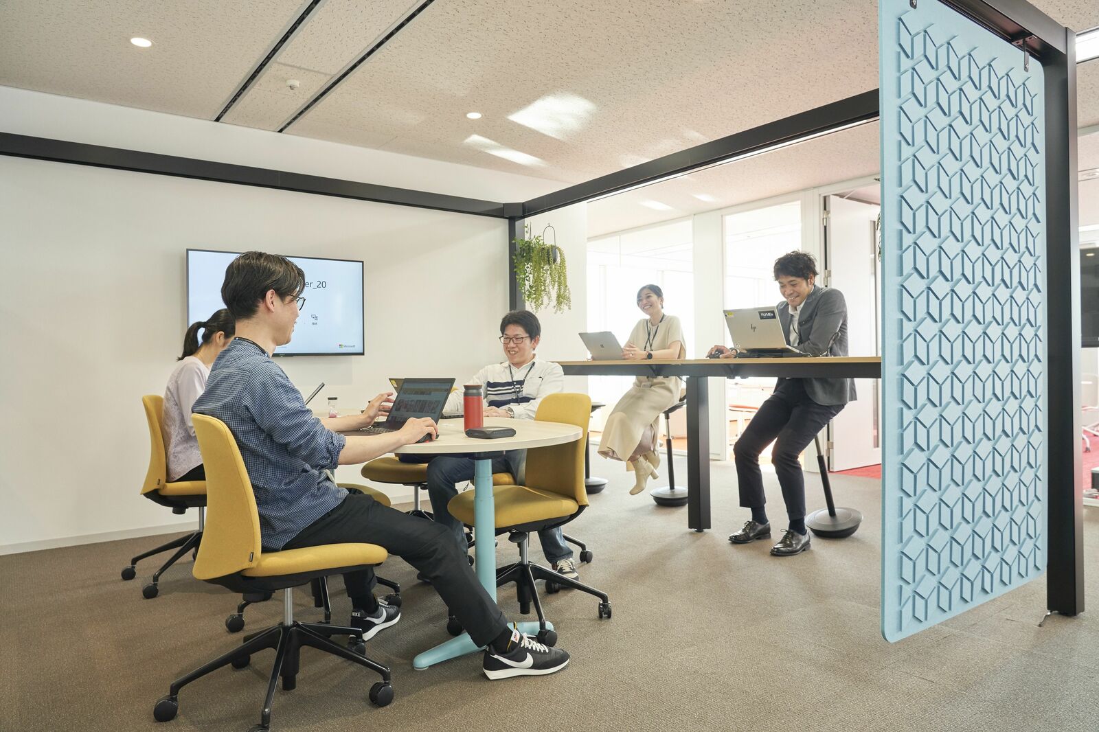 見学希望者が急増中！コニカミノルタの「つなぐオフィス」とは