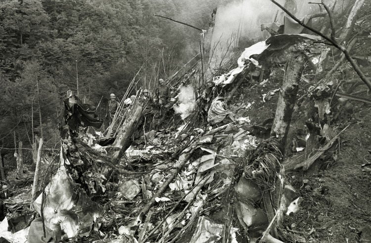 ♦日航ジャンボ機墜落事件❄️関連誌全５冊⭐御巣鷹山⭐事故調⭐ボイスレコーダー 日航機墜落事故40年を前に 遺族の手記などをまとめた文集「茜雲その