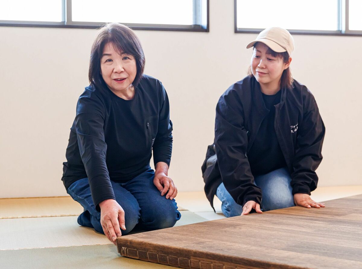介護の現場が求めるのは畳!? 特許取得の畳を発明した埼玉・畳店一家の 